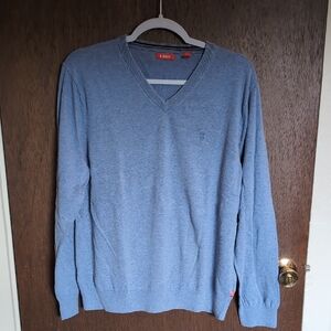 Izod Men's Classic Blue V-Neck Sweater